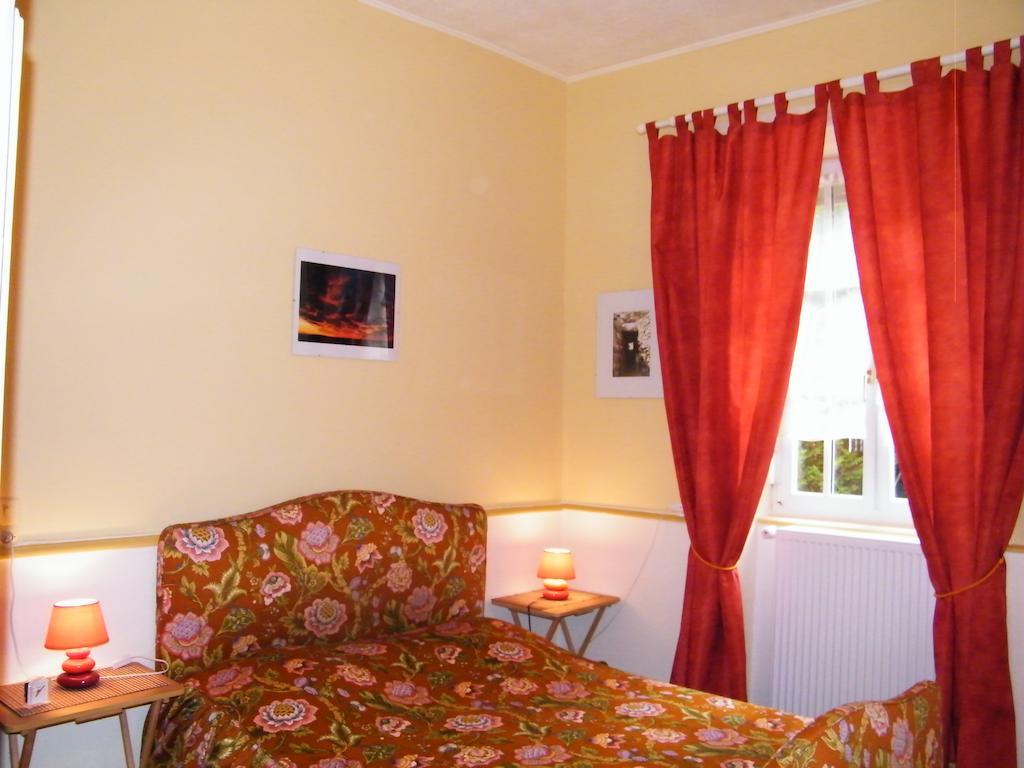 Villa Des Capucins Luxeuil-les-Bains Phòng bức ảnh